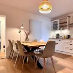Appartio: Geraeumige, Moderne Ferienwohnung Fuer Gruppen/Familien